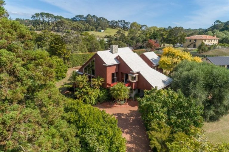 Photo of property in 62 Muriwai Road, Waimauku, 0812