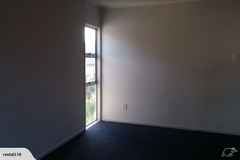 Photo of property in 2/20 Carter Place, Manurewa, Auckland, 2102