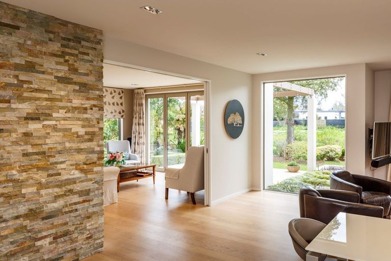 Photo of property in 176 Clyde Road, Burnside, Christchurch, 8053