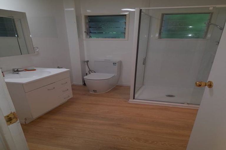 Photo of property in 17 Tawini Road, Titirangi, Auckland, 0604