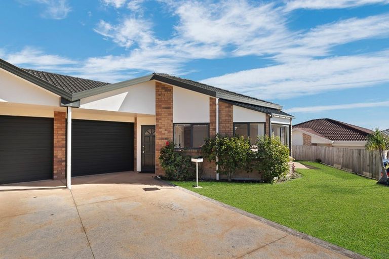 Photo of property in 10/169 Sturges Road, Henderson, Auckland, 0612