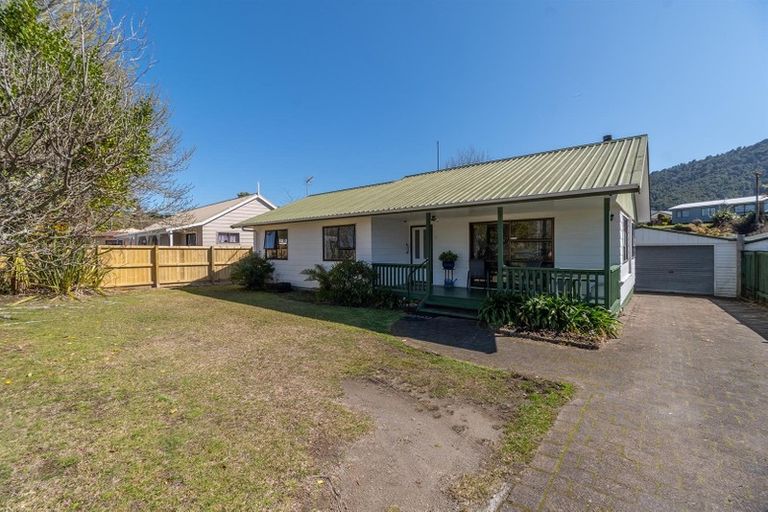 Photo of property in 76 Blomfield Street, Pukehangi, Rotorua, 3015