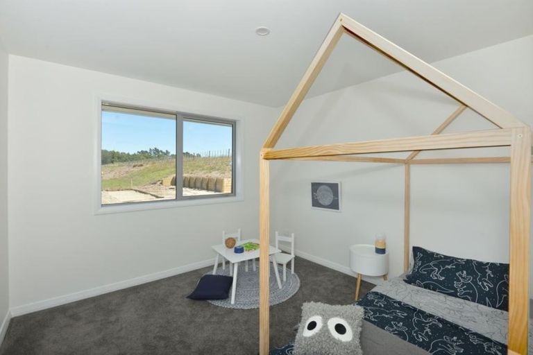 Photo of property in 70 Stace Hopper Drive, One Tree Point, 0118