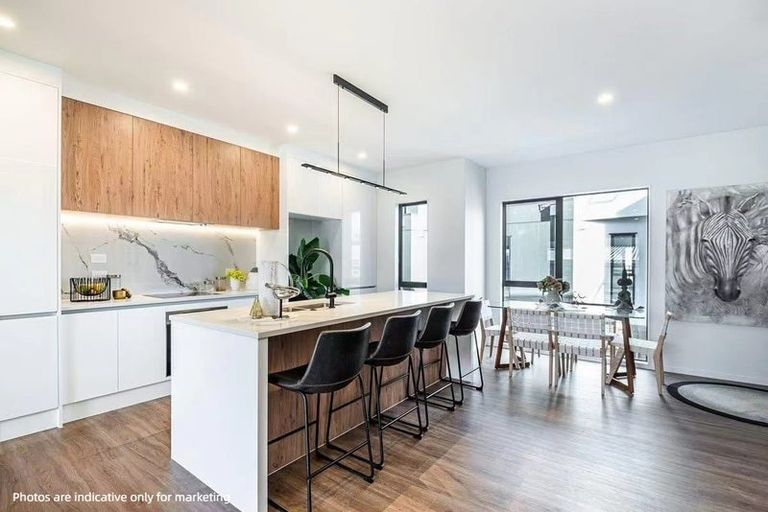 Photo of property in 20 Mina Way, Browns Bay, Auckland, 0630