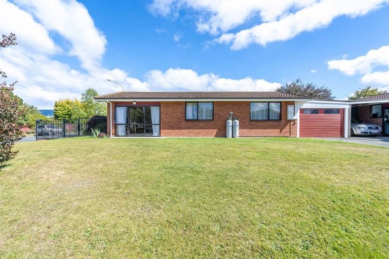 Photo of property in 1 Donald Ross Place, Te Anau, 9600