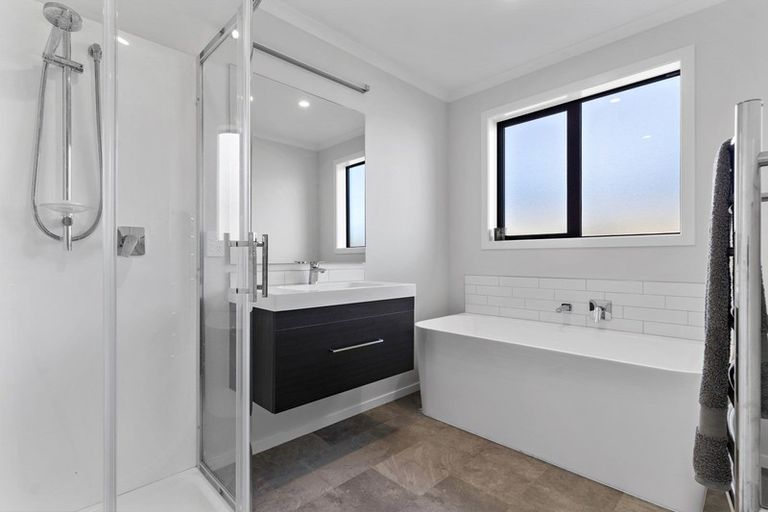 Photo of property in 22 Mitre Way, Solway, Masterton, 5810