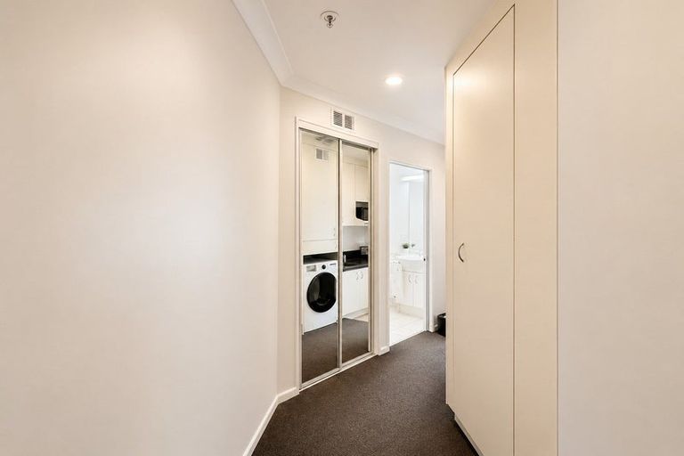 Photo of property in Terrace Garden Apartments, 5b/120 The Terrace, Wellington Central, Wellington, 6011