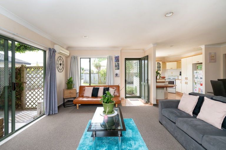 Photo of property in 32a Avenue Road, Greenmeadows, Napier, 4112