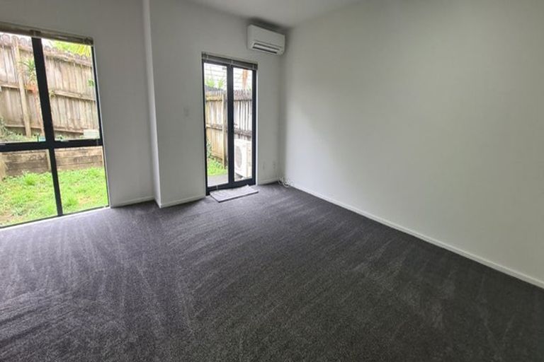 Photo of property in 37 Rakich Place, Henderson, Auckland, 0612