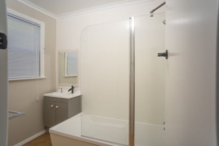 Photo of property in 16 Manchester Street, Patea, 4520