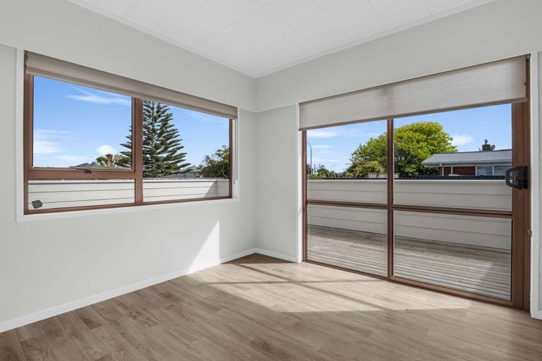Photo of property in 45 Sandspit Road, Waiuku, 2123