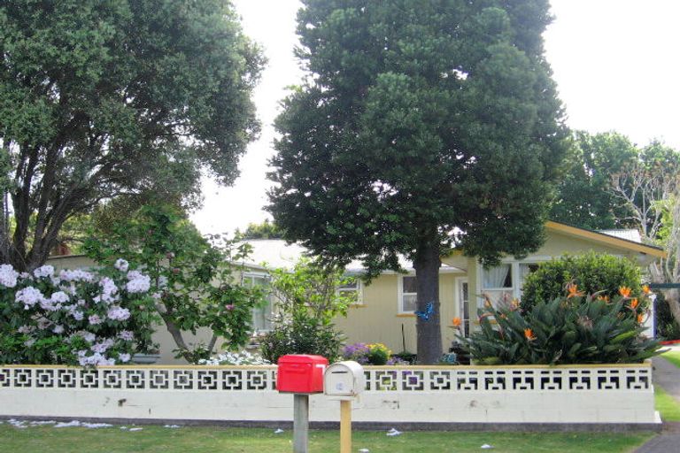 Photo of property in 56 Roretana Drive, Athenree, Katikati, 3177