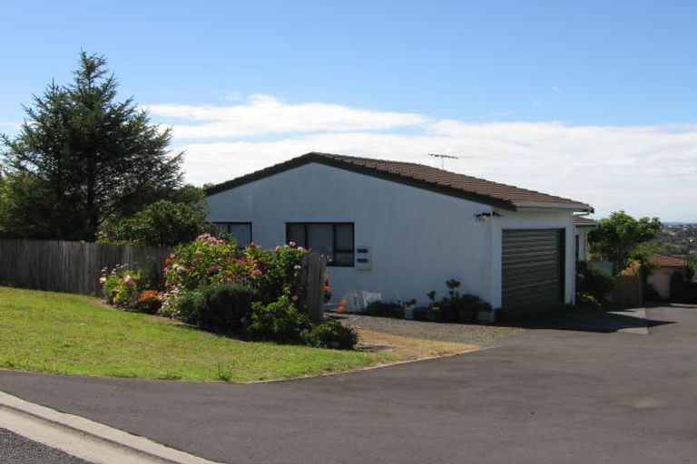 Photo of property in 1/599 East Coast Road, Browns Bay, Auckland, 0632