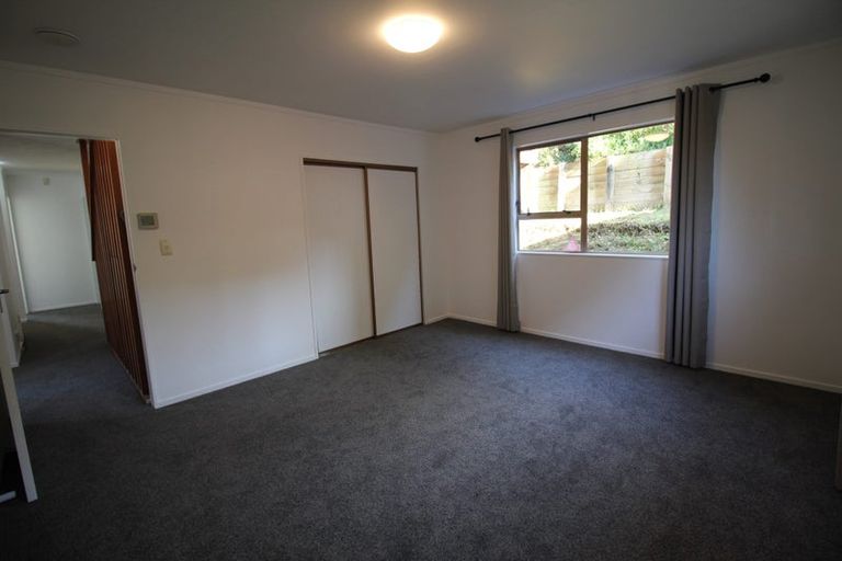 Photo of property in 21 Te Kiteroa Grove, Churton Park, Wellington, 6037