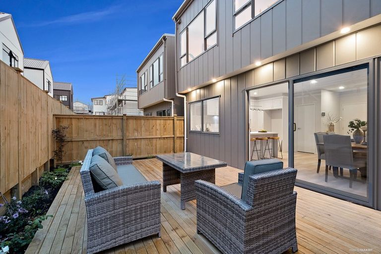 Photo of property in 6 Gecko Road, Hobsonville, Auckland, 0616