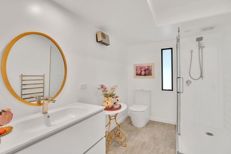 Photo of property in 237 High Street, Oxford, 7430