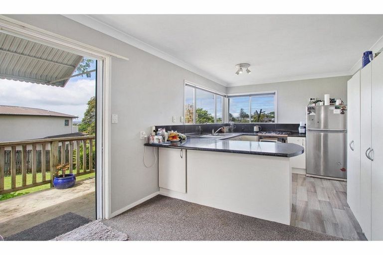 Photo of property in 2/57 Coronation Road, Hillcrest, Auckland, 0627