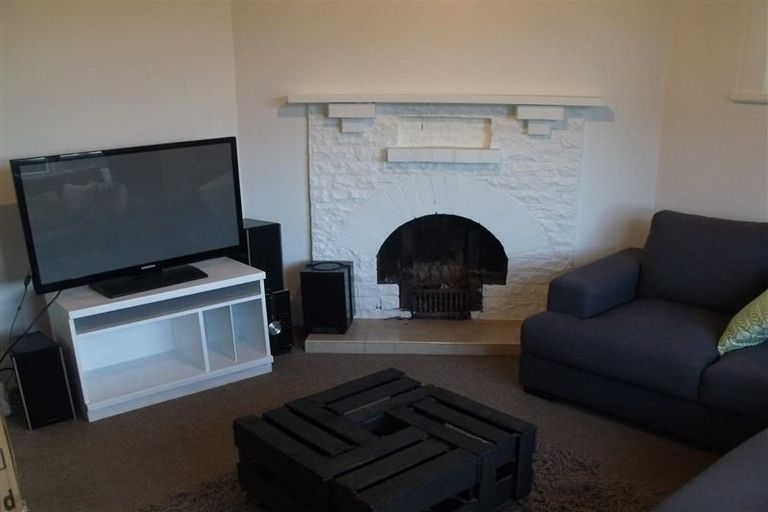 Photo of property in 1112 Caroline Road, Mayfair, Hastings, 4122