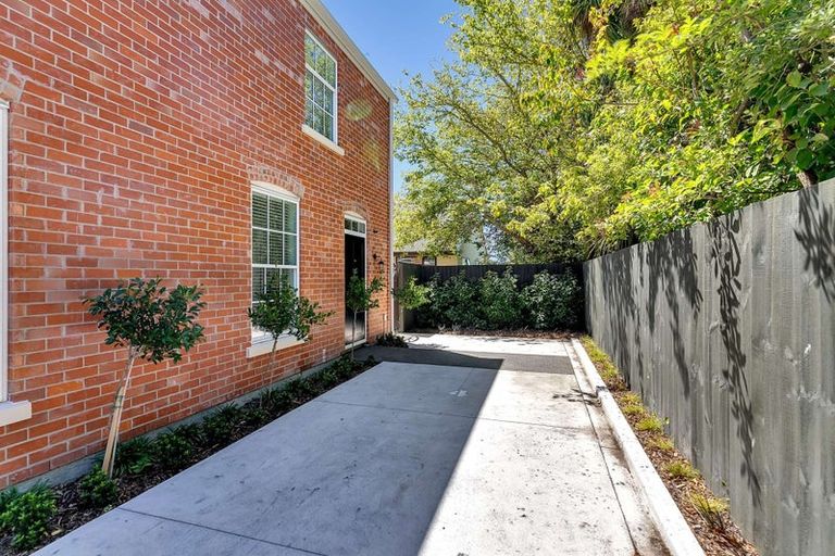 Photo of property in 4/36 Allard Street, Edgeware, Christchurch, 8013