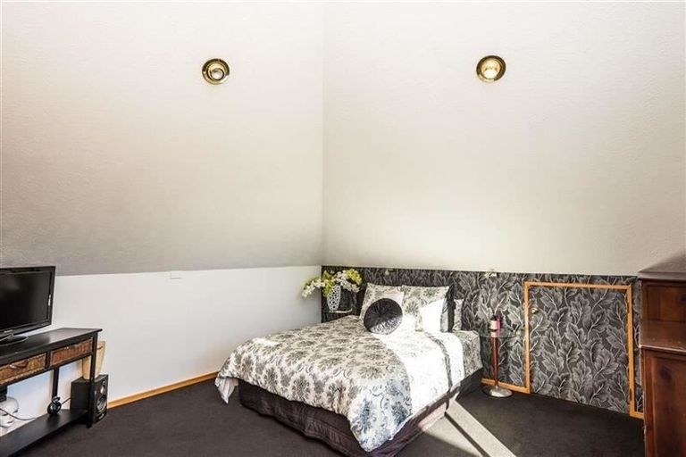 Photo of property in 1a Dulles Place, Papanui, Christchurch, 8053