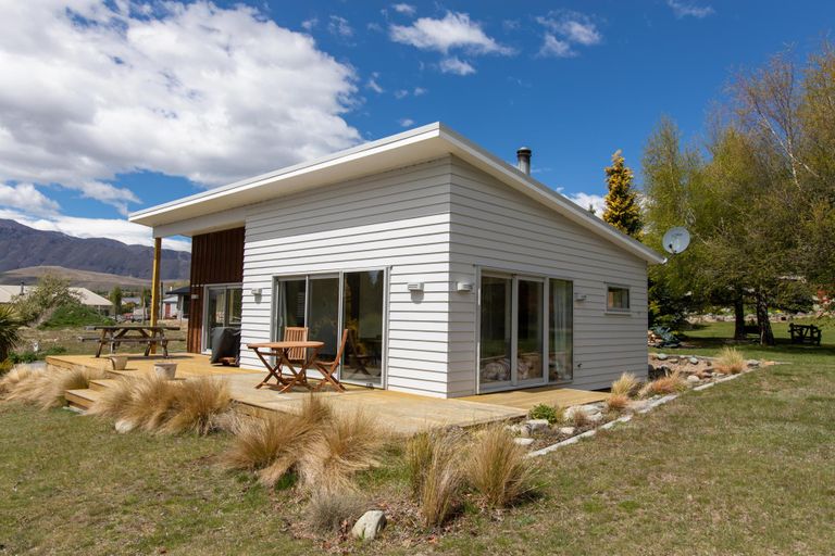 Photo of property in 5 Esther Hope Street, Lake Tekapo, 7999