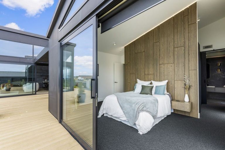 Photo of property in 296 Kitchener Road, Pukekohe, 2120