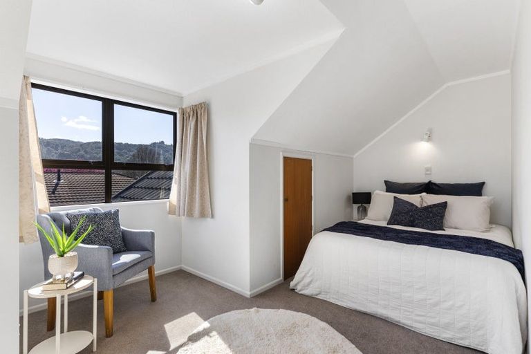 Photo of property in 3 Comeskey Grove, Elderslea, Upper Hutt, 5018