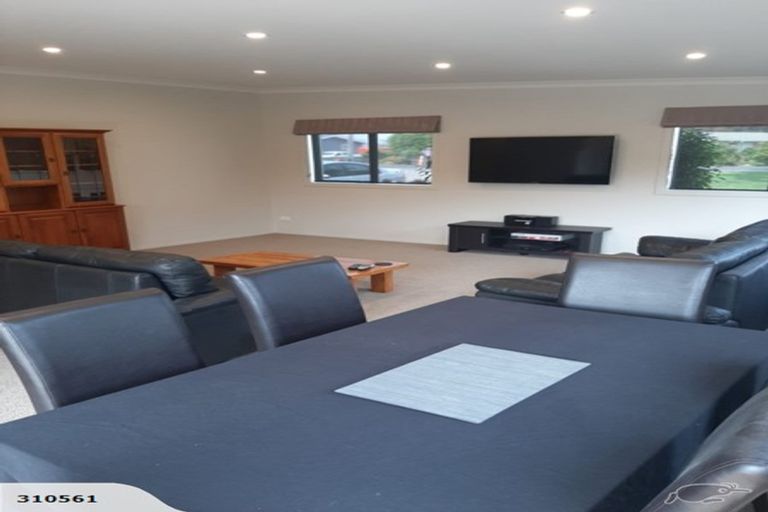 Photo of property in 60 Pipiroa Road, Ngatea, 3503