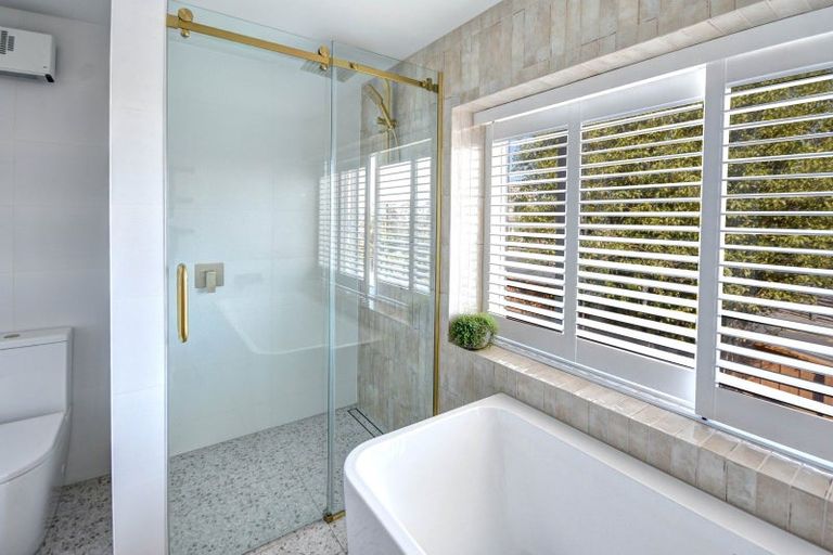 Photo of property in 1 Oakland Street, Andersons Bay, Dunedin, 9013