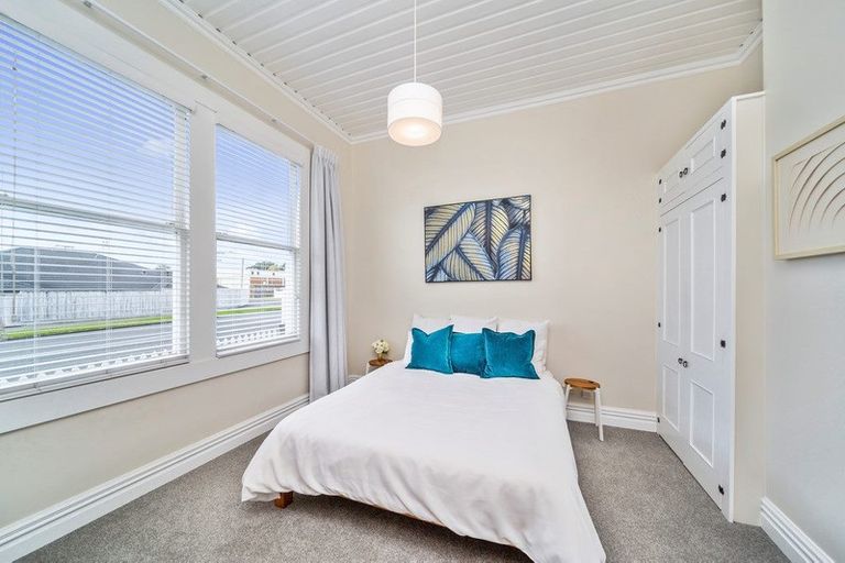 Photo of property in 8 Morley Street, New Plymouth, 4310