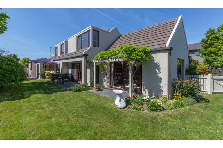 Photo of property in 8 Braco Place, Burnside, Christchurch, 8041