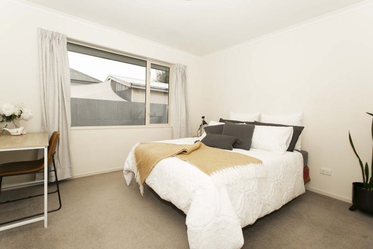 Photo of property in 28 Johnstone Street, Tinwald, Ashburton, 7700