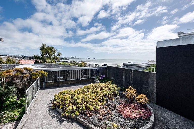 Photo of property in 4/12 Beach Street, Fitzroy, New Plymouth, 4312