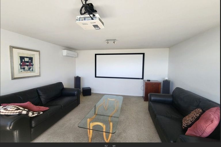 Photo of property in 11 Toledo Place, Mount Pleasant, Christchurch, 8081