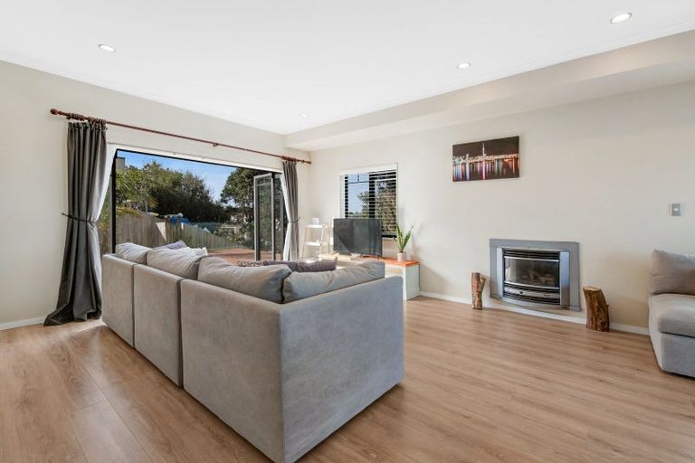 Photo of property in 103 Alec Craig Way, Gulf Harbour, Whangaparaoa, 0930