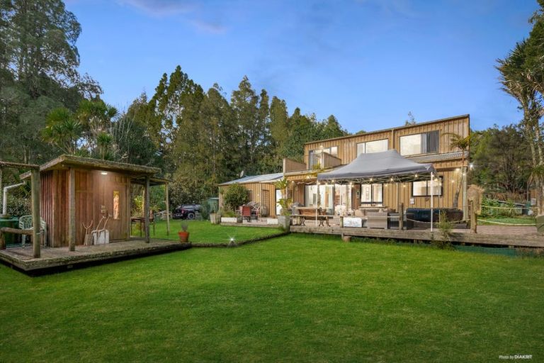 Photo of property in 16 Jack Barry Road, Waitoki, Albany, 0794
