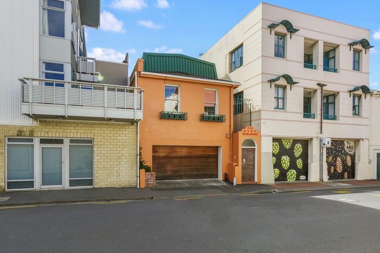 Photo of property in 2 Frederick Street, Te Aro, Wellington, 6011