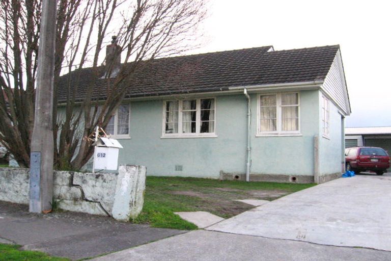 Photo of property in 612 Featherston Street, Roslyn, Palmerston North, 4414