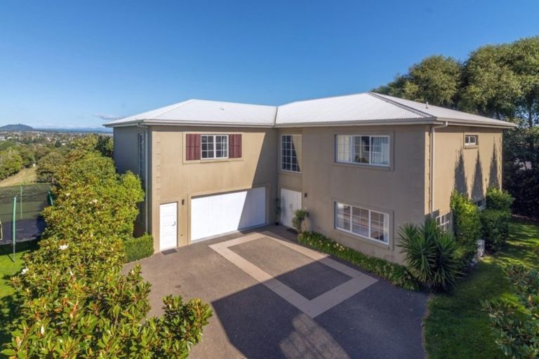 Photo of property in 12 Chateau Crescent, Rangatira Park, Taupo, 3330