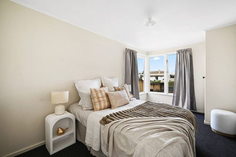 Photo of property in 50 Sare Crescent, Fairfield, Hamilton, 3214