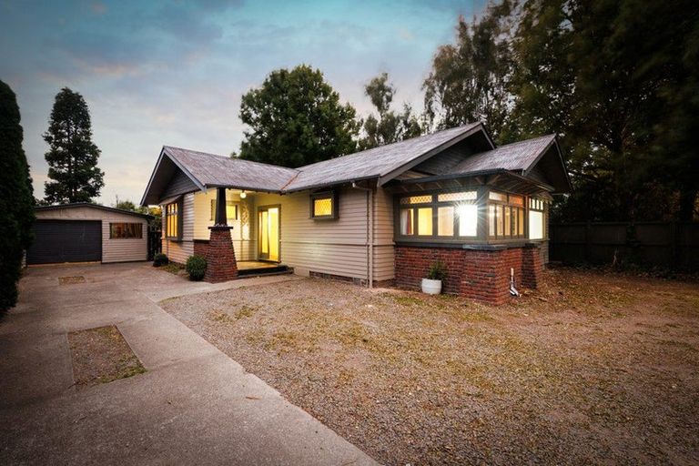 Photo of property in 374 College Street, Hokowhitu, Palmerston North, 4410