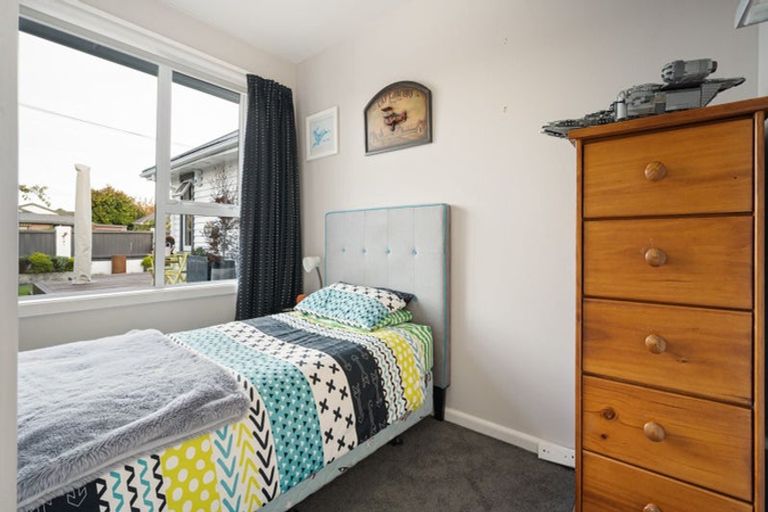Photo of property in 137 Harris Crescent, Papanui, Christchurch, 8053