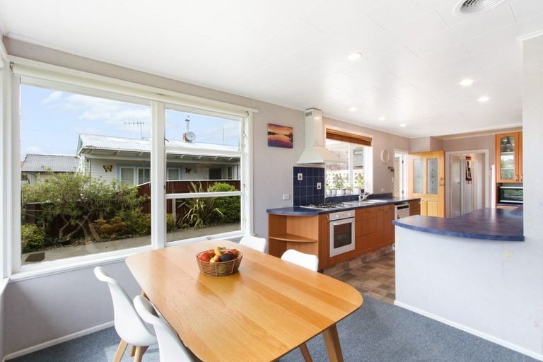 Photo of property in 1034 Fitzroy Avenue, Mahora, Hastings, 4120