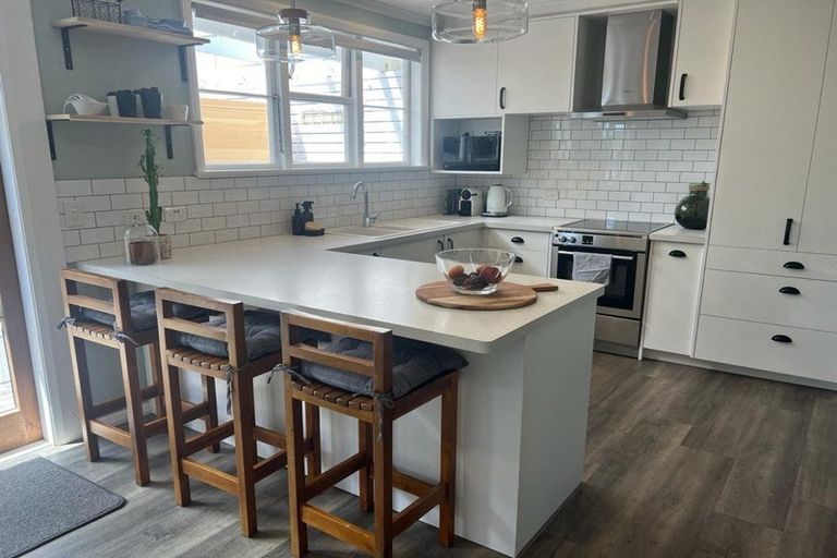 Photo of property in 6 Princess Street, Martinborough, 5711