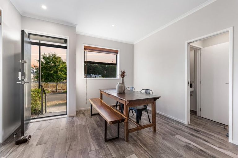 Photo of property in 4 Kapia Road, Westgate, Auckland, 0614