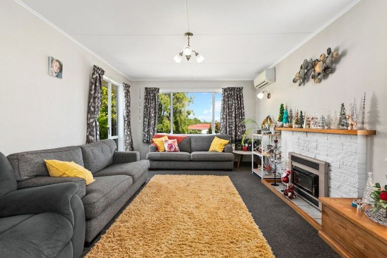 Photo of property in 3 Mcgreevy Street, Waipawa, 4210