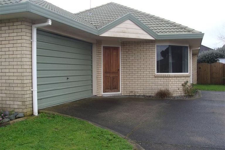Photo of property in 303 Gravatt Road, Papamoa Beach, Papamoa, 3118