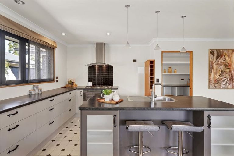 Photo of property in 48 Hakatere Road, Pegasus, 7612