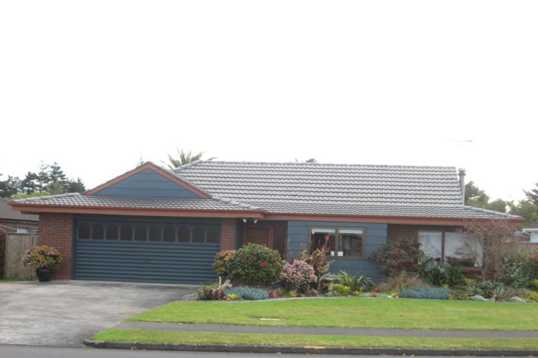 Photo of property in 53 Carnoustie Drive, Wattle Downs, Auckland, 2103