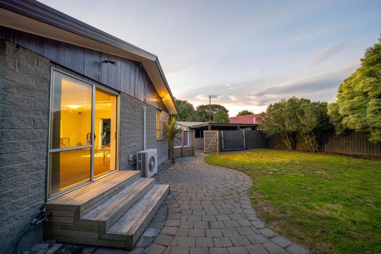 Photo of property in 17 Tahi Place, Belfast, Christchurch, 8051